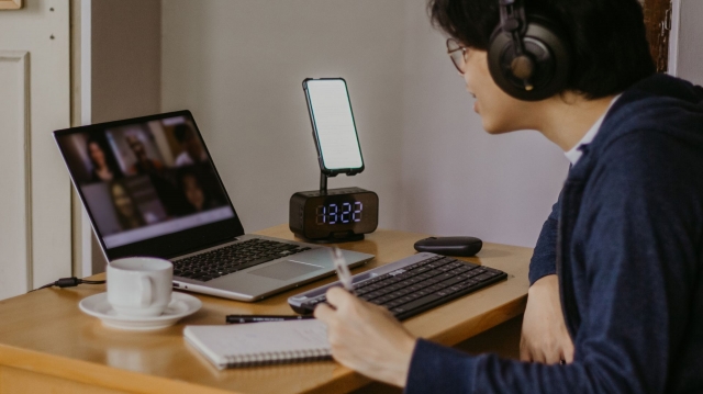 How Online Schools Are Changing the Education Landscape